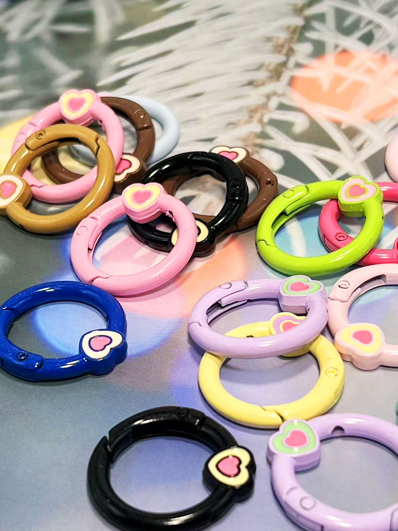 26㎜ カラフルスイートハート カラビナ N1056