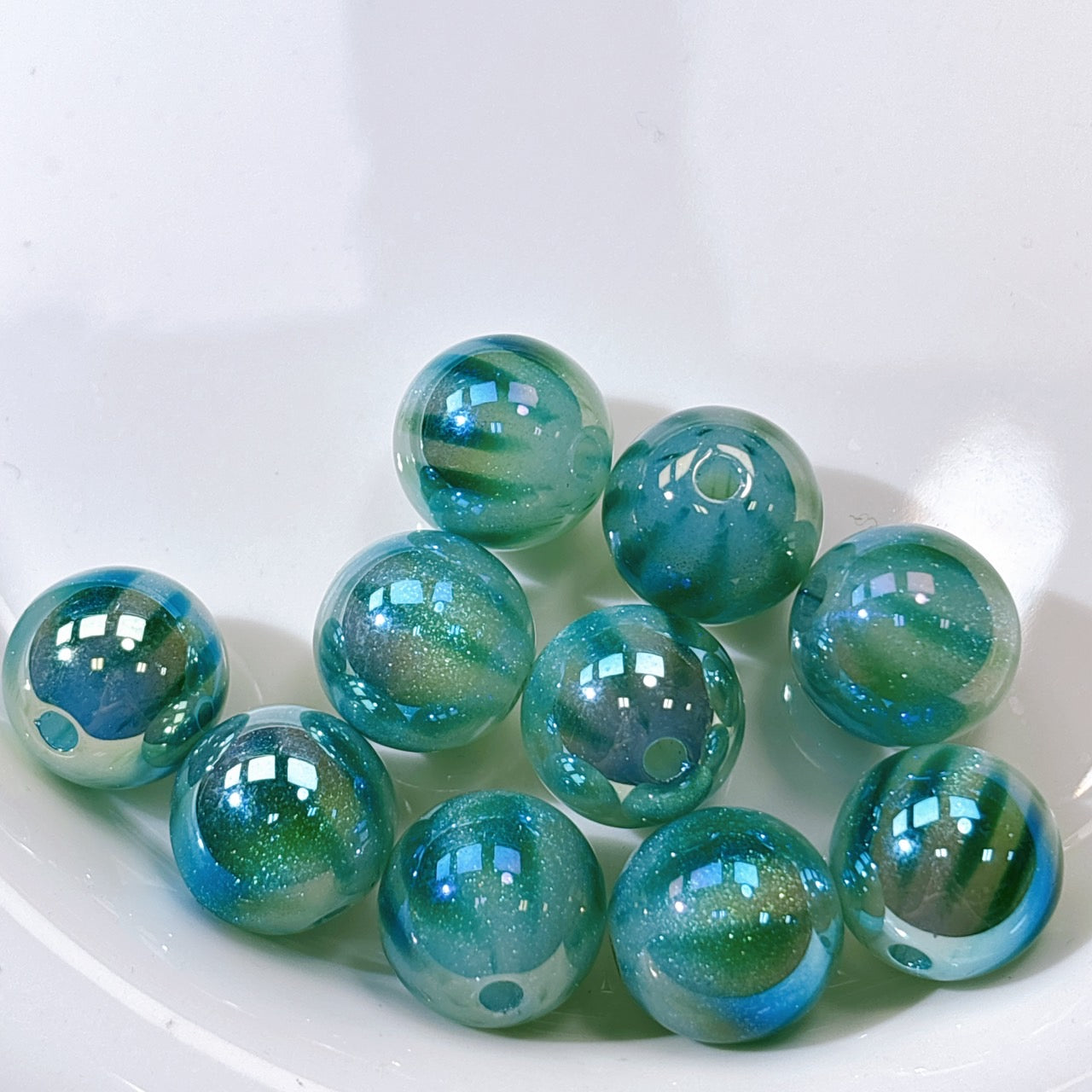 ふんわり縞模様 緑色 光学ビーズ 16㎜