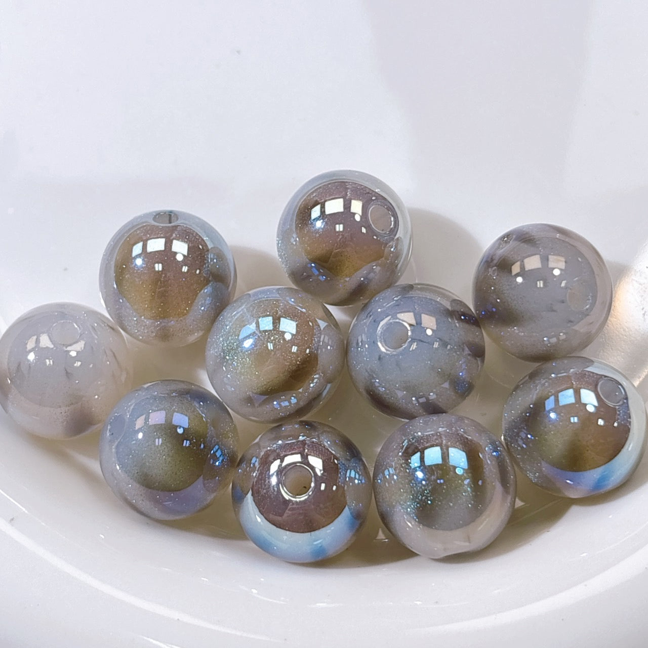 ふんわり縞模様 灰色 光学ビーズ 16㎜