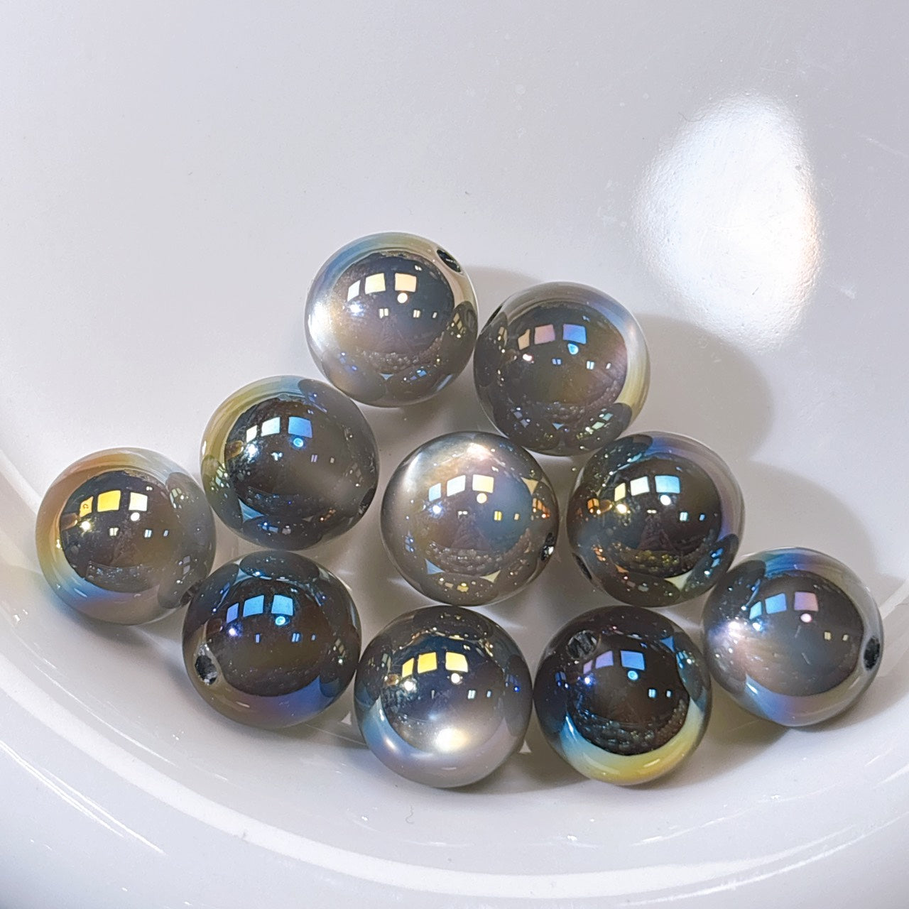 高品質 マーメイド・ジュエル No.1ブラック 光学ビーズ 16㎜