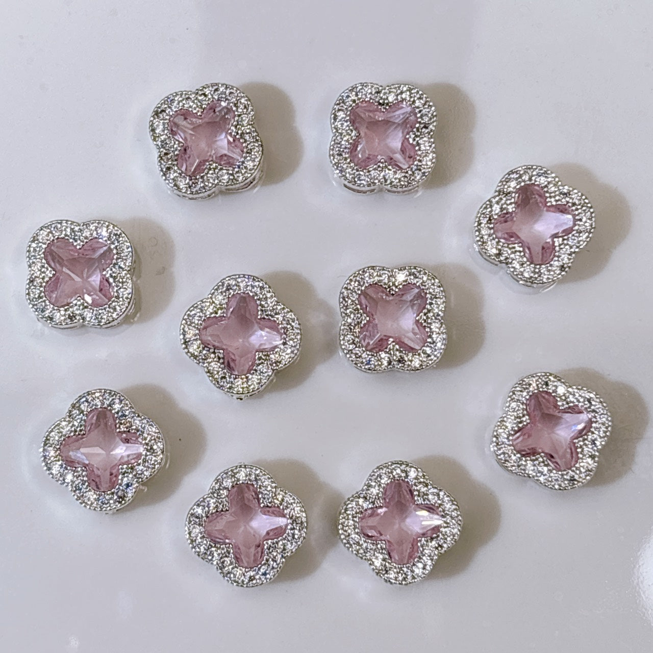 8つ穴 クローバー型 銅製パーツ