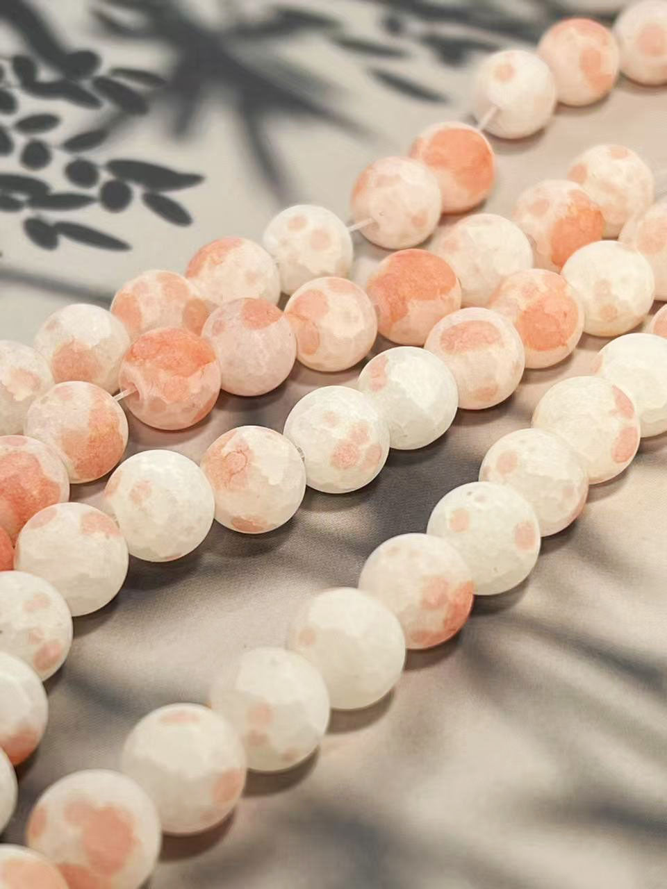 桃花 マット爆裂 ガラスビーズ 1連 (10㎜)