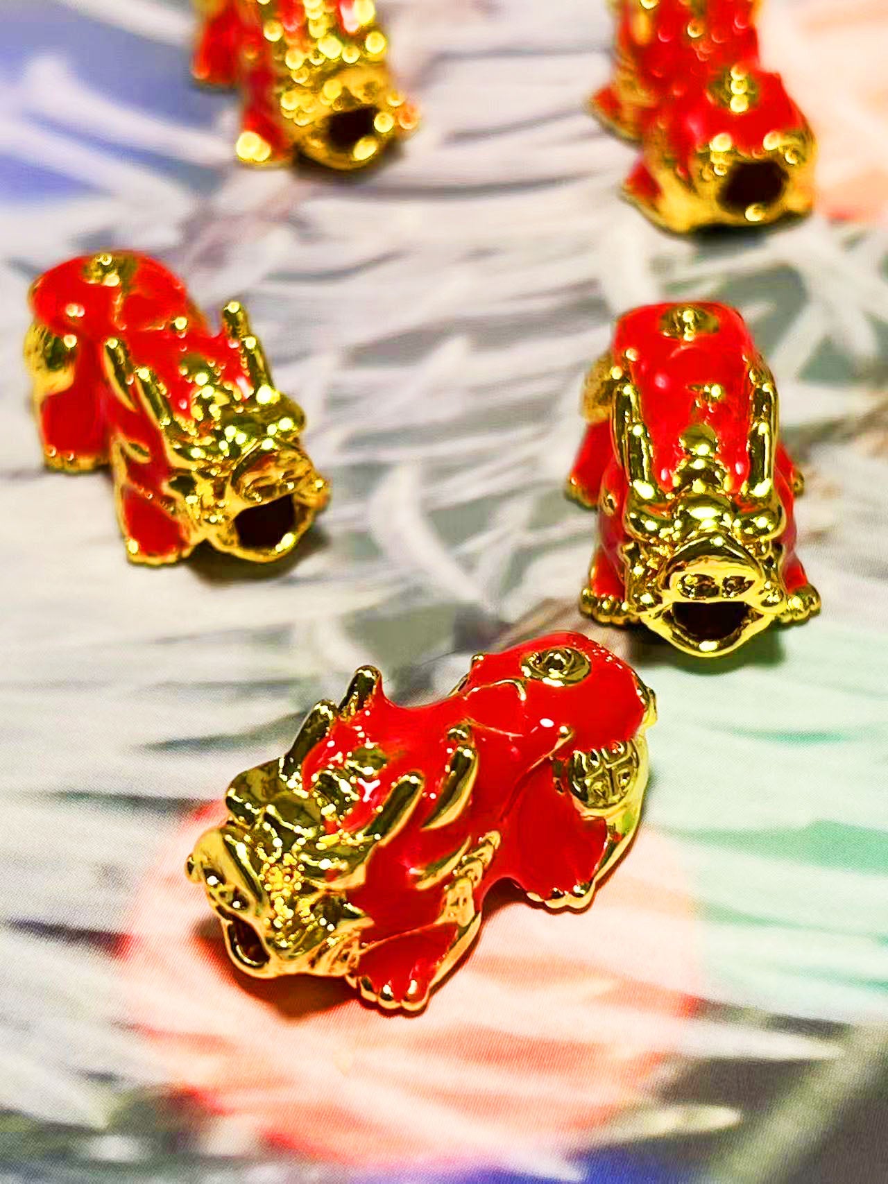 🔹 10×25mm 開運ヒキュウ・風水銅パーツ（赤×ゴールド）✨🐉💰