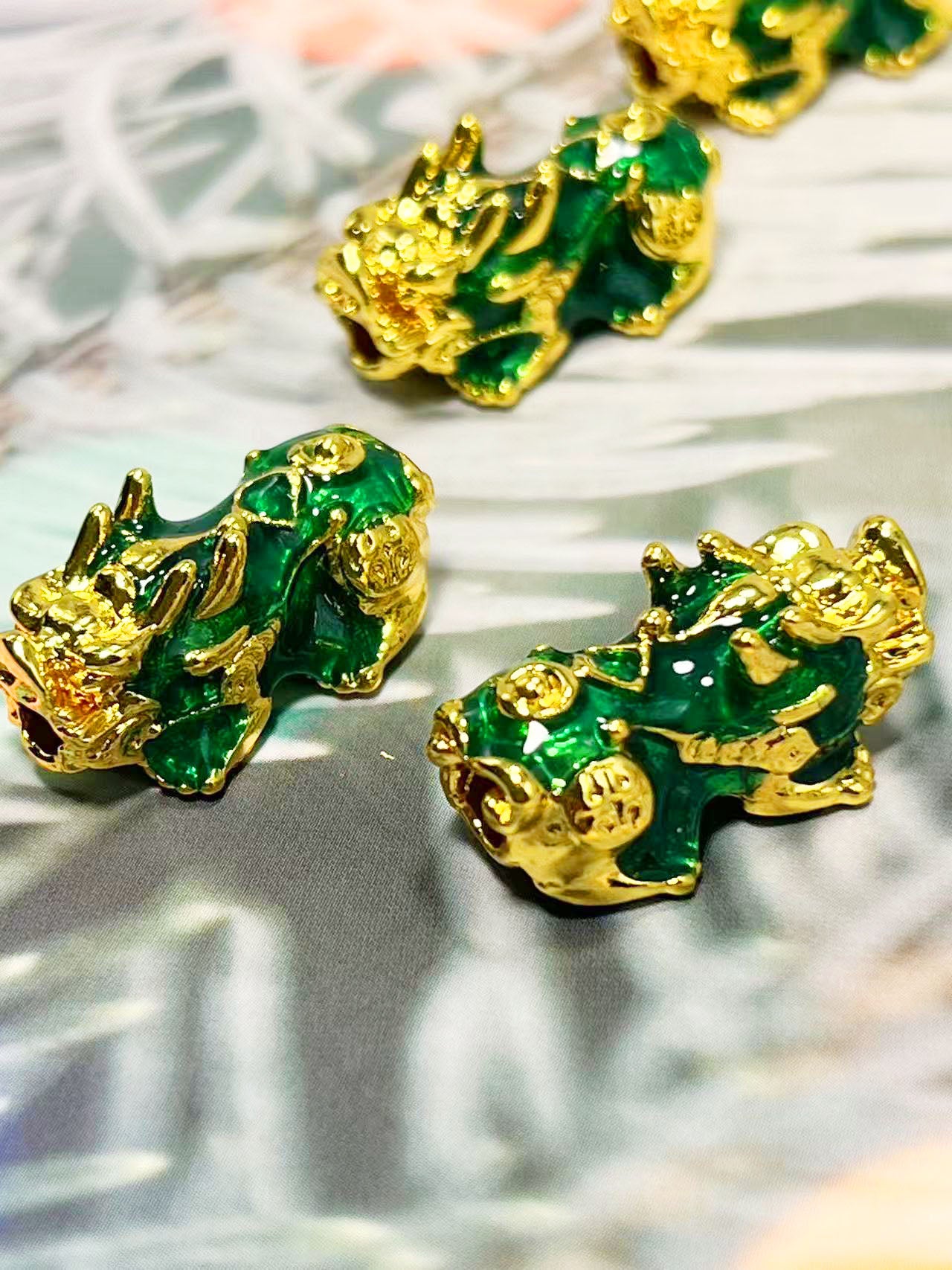 🔹 10×25mm 開運ヒキュウ・風水銅パーツ（グリーン×ゴールド）✨🐉🍀