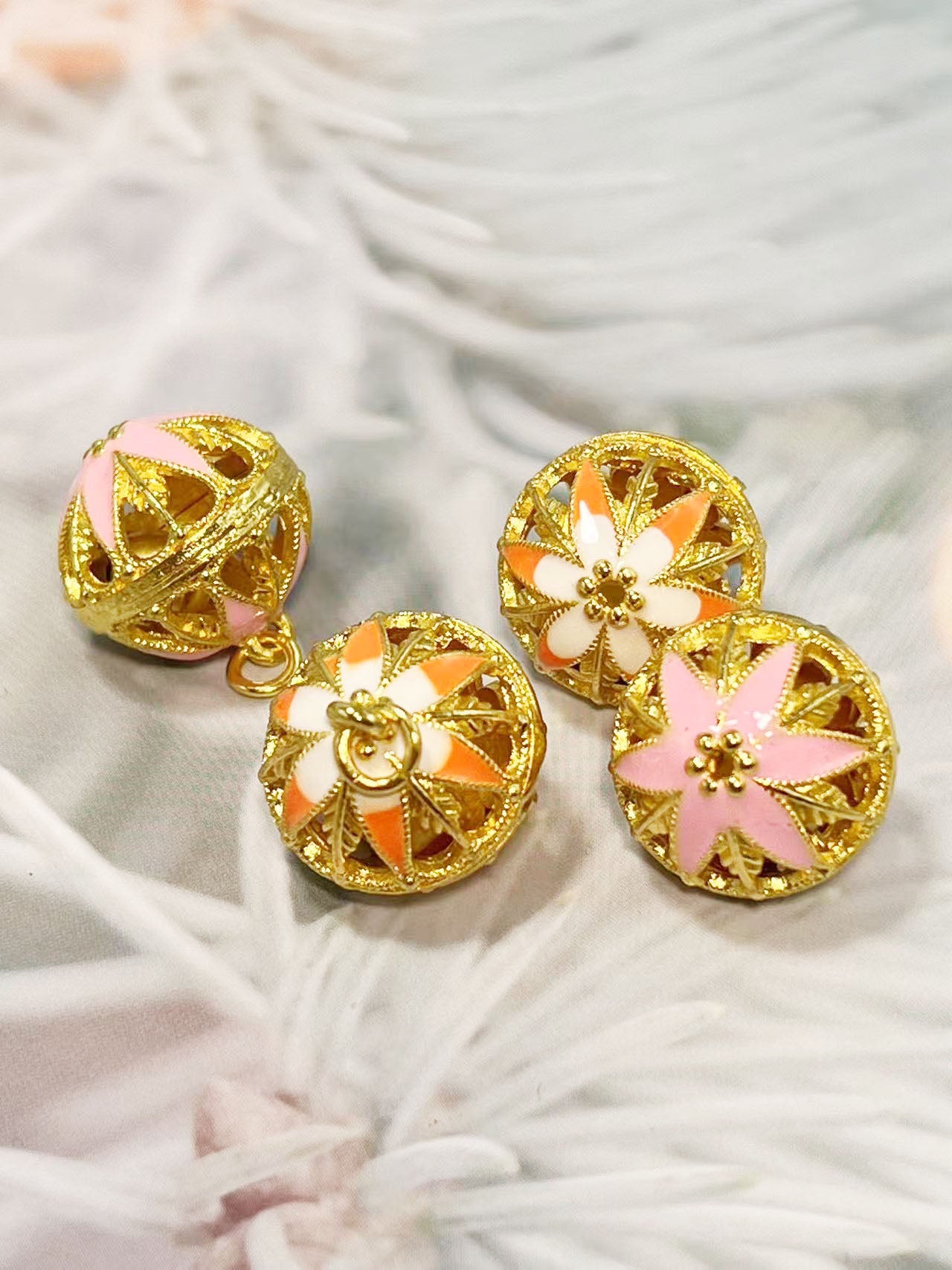 ✨アンティーク宮廷風透かしエナメルフラワーベル 18mm✨