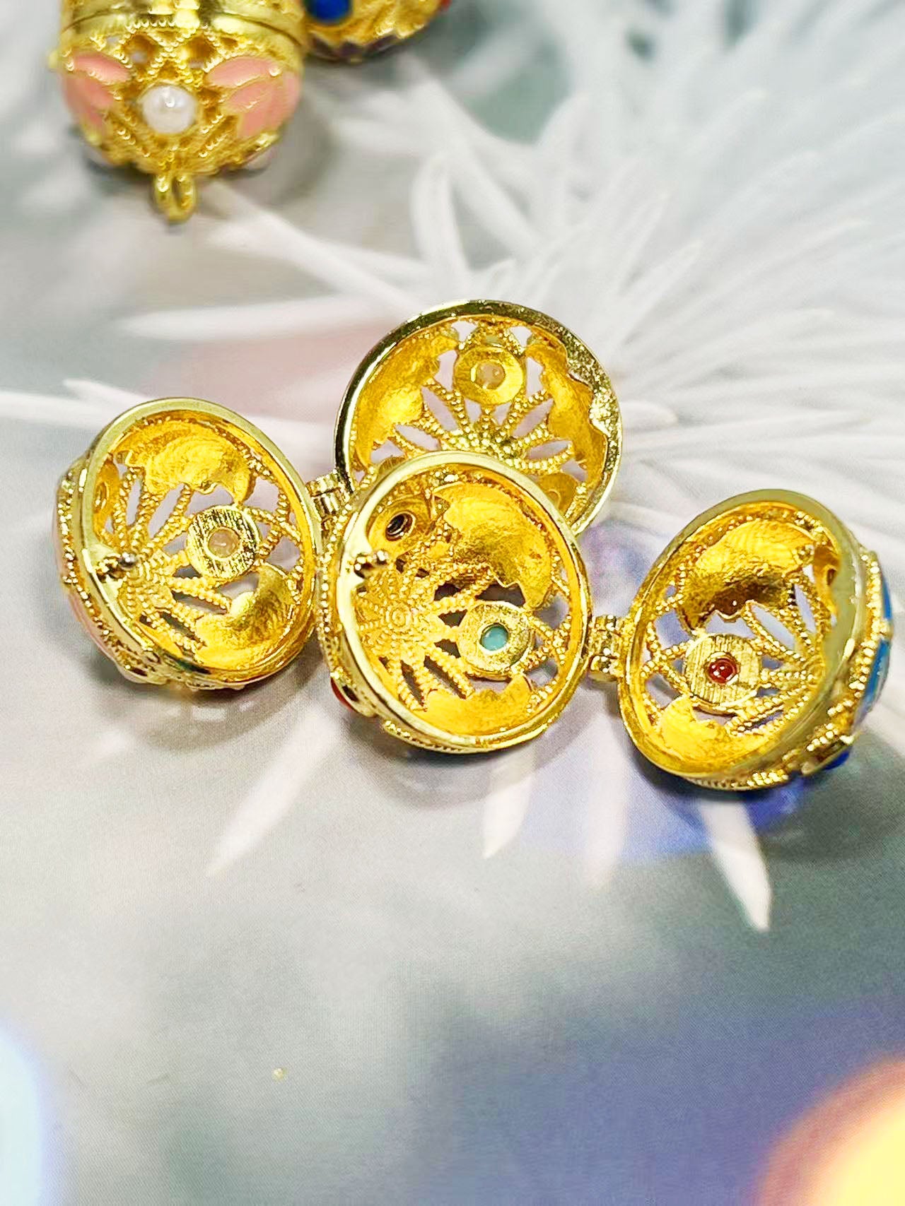 ✨アンティーク宮廷風 透かしエナメル開閉式ペンダント – 香り袋/願い球 DIYパーツ18mm✨