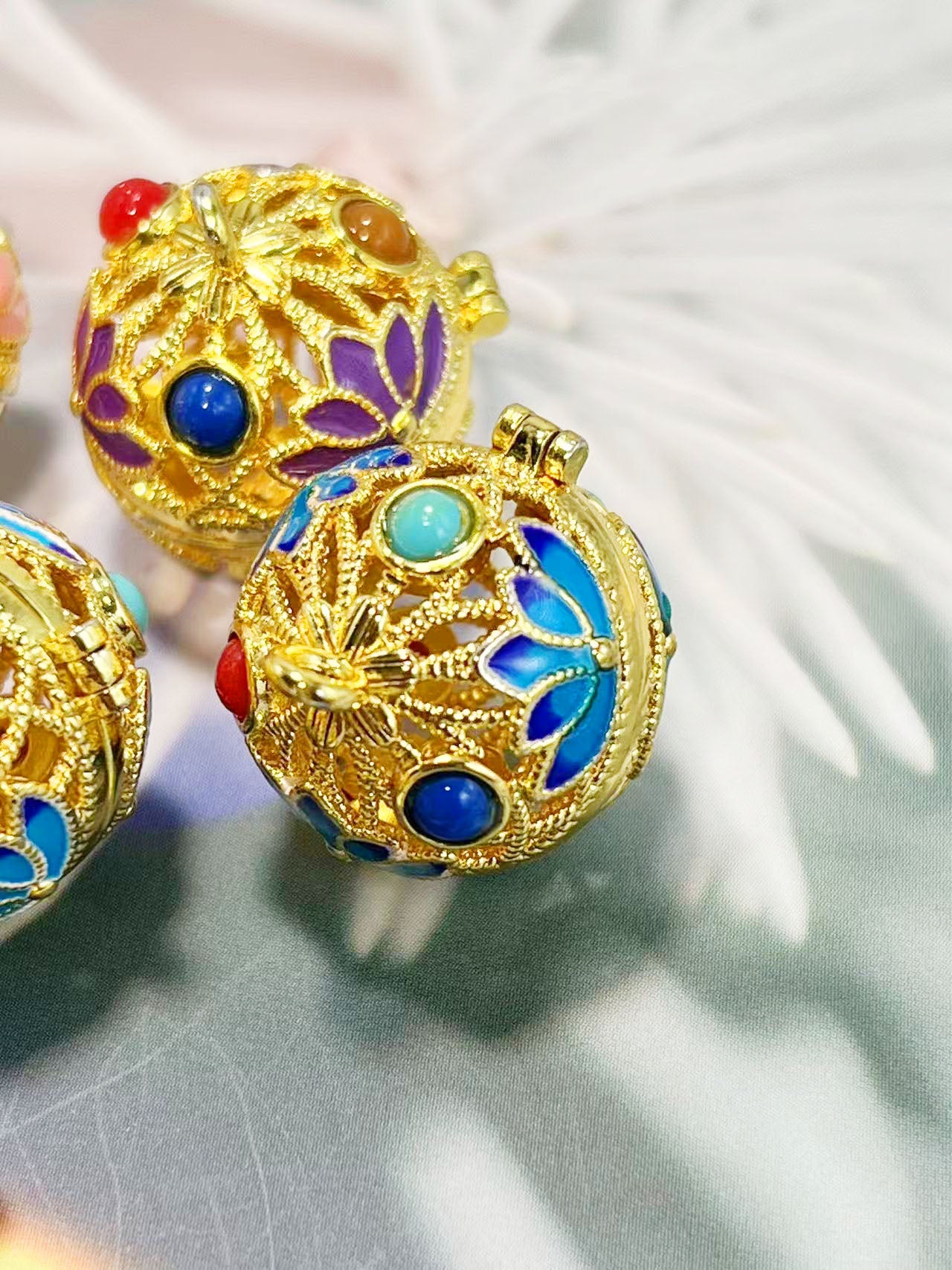 ✨アンティーク宮廷風 透かしエナメル開閉式ペンダント – 香り袋/願い球 DIYパーツ18mm✨