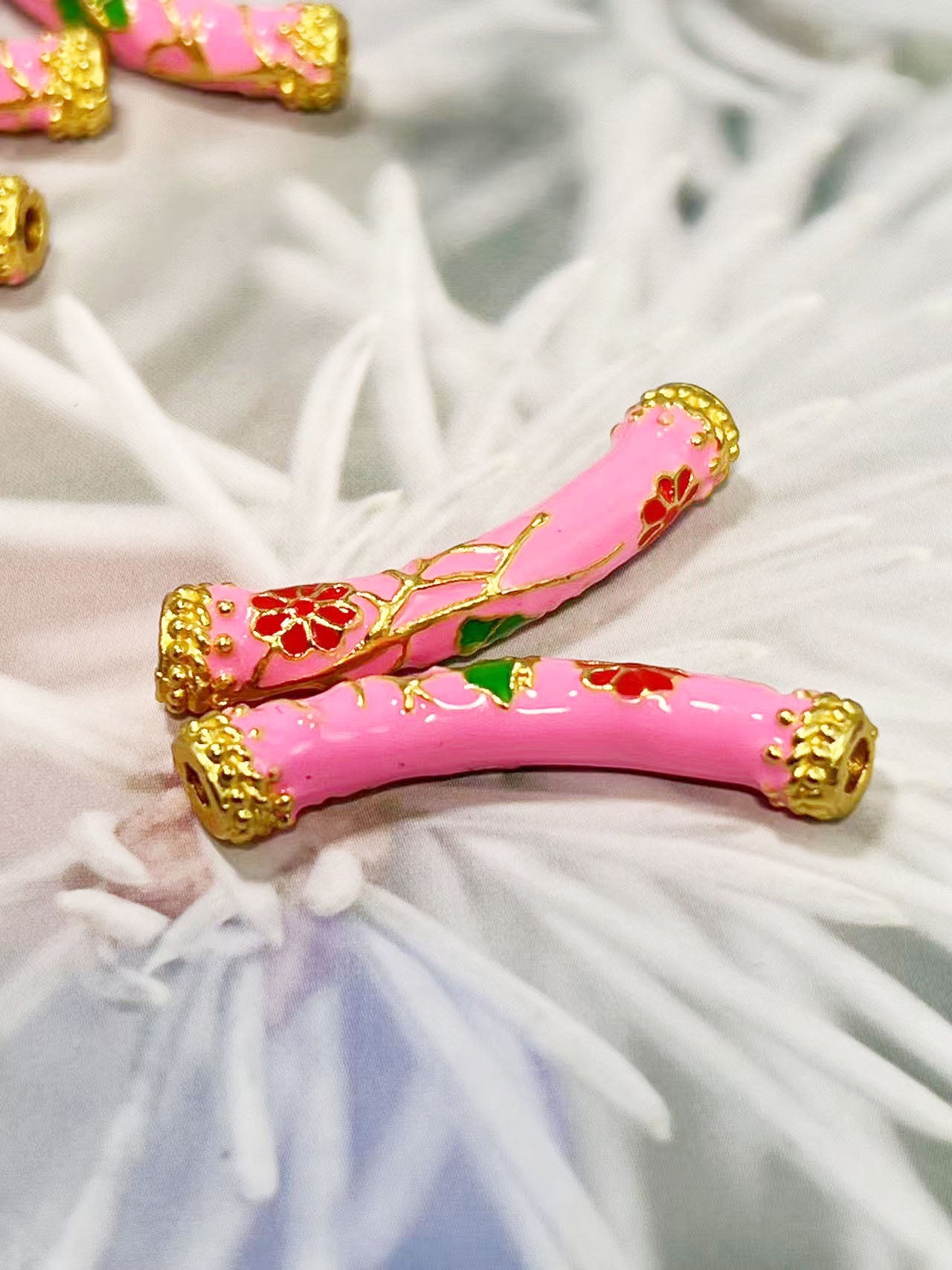 ✨ピンク花柄エナメル真鍮製カーブチューブ 38mm✨