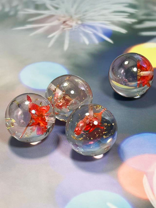 花宙珠（かちゅうだま）・レッド系ドライフラワー入り幻想レジンビーズ（25mm・半穴）
