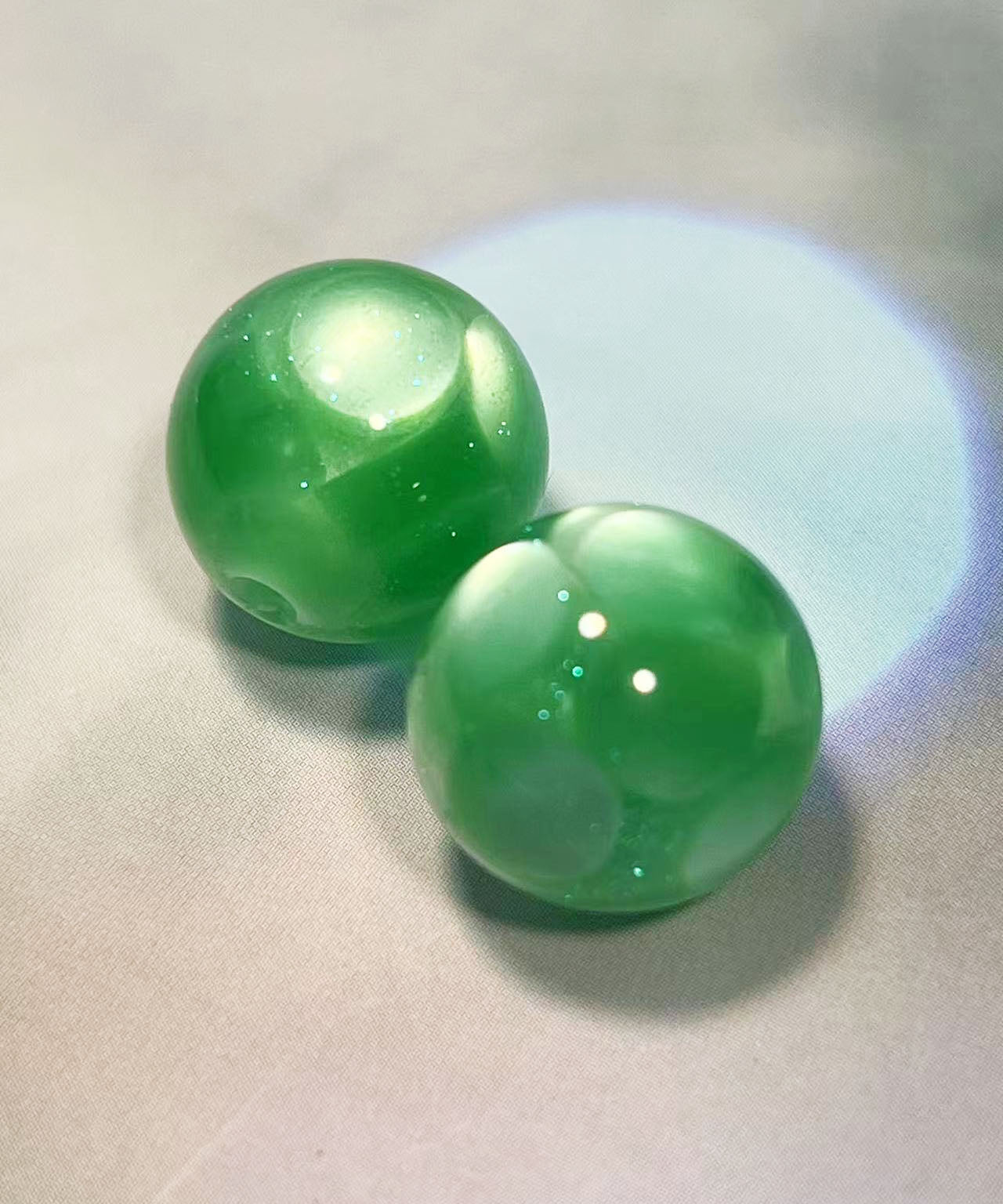 16mm魔法樹脂ビーズ「深い夢幻」グリーン系