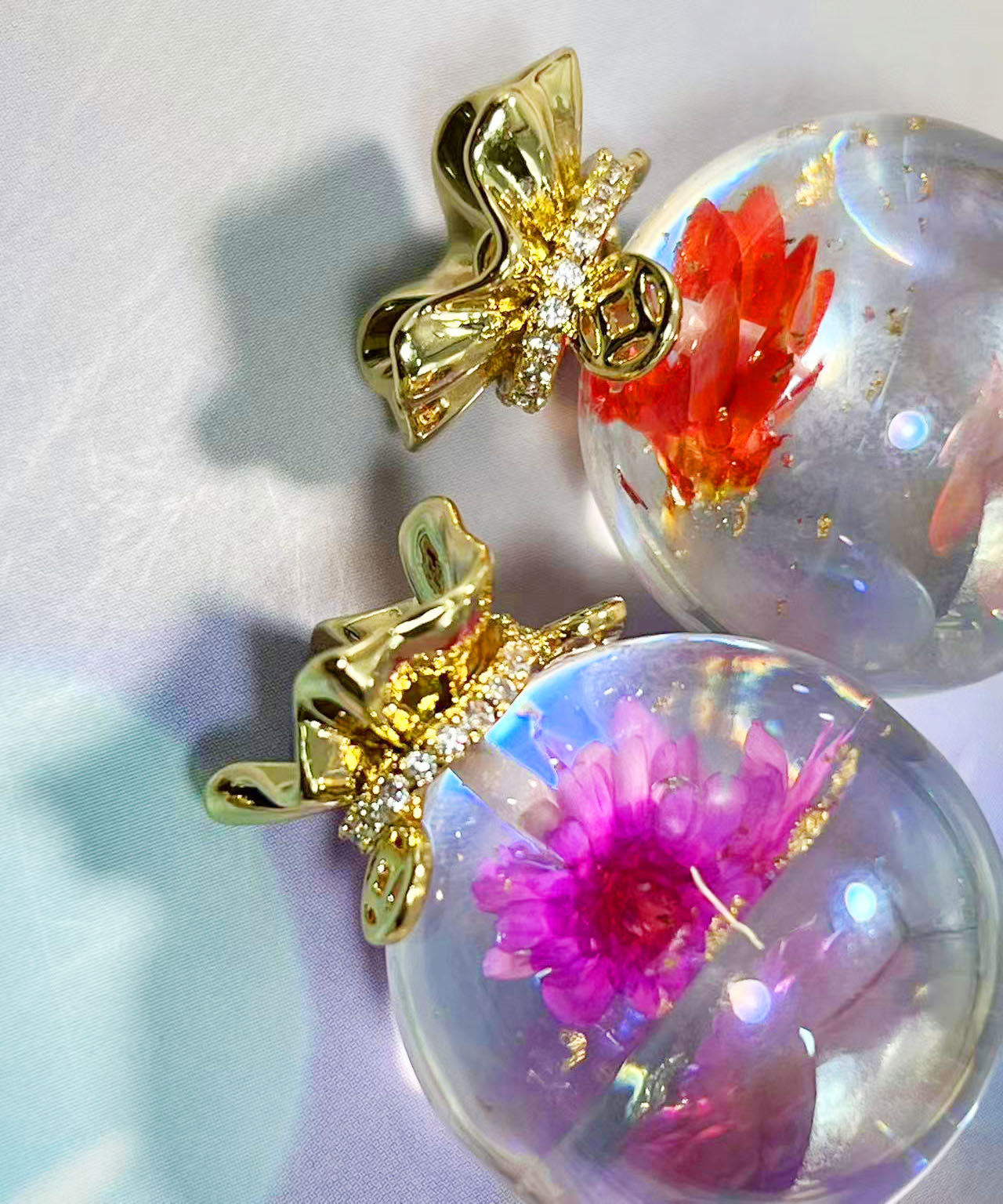 25㎜半穴ビーズ用・ラインストーン付き 花冠風 ヒートン ゴールド