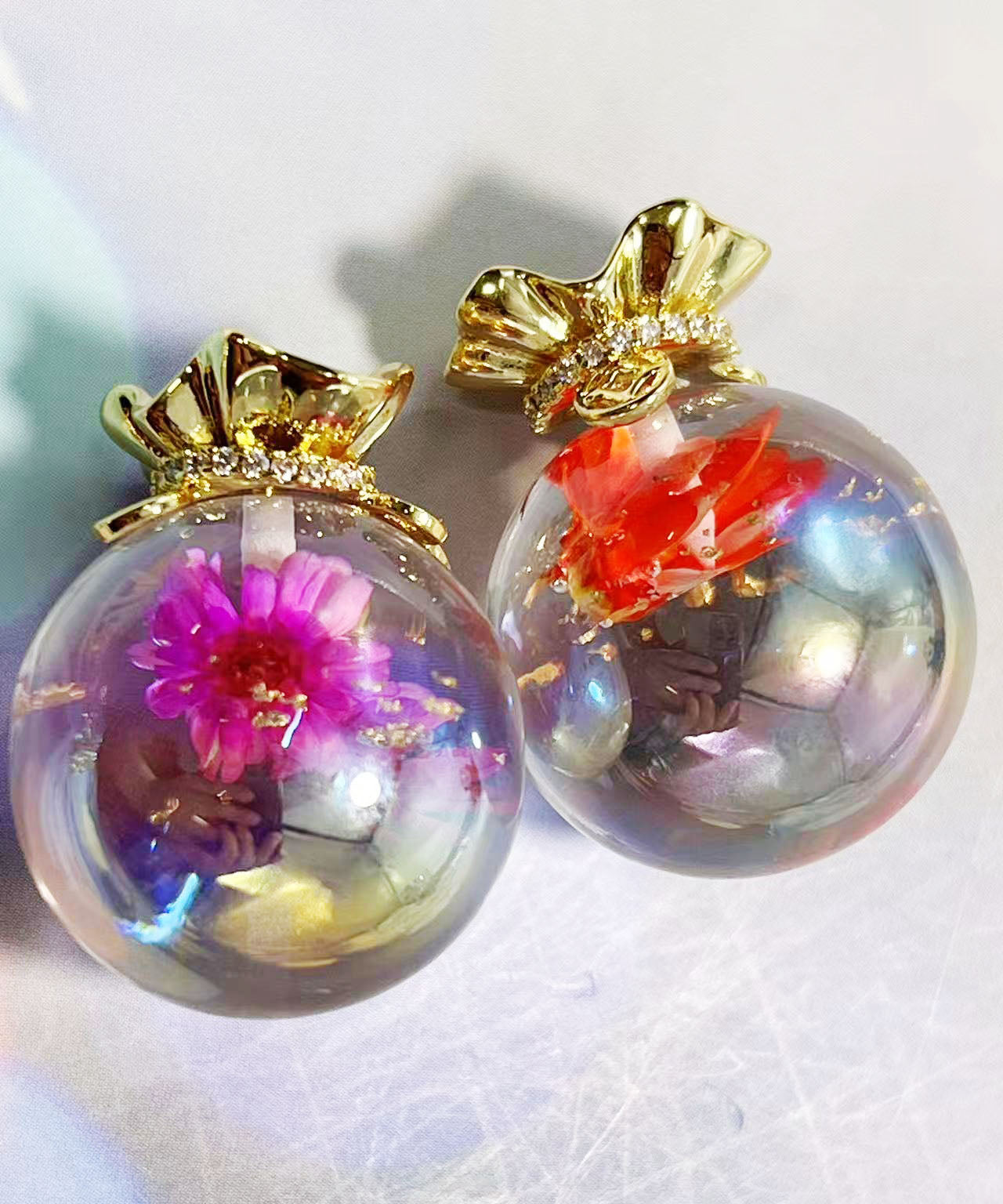 25㎜半穴ビーズ用・ラインストーン付き 花冠風 ヒートン ゴールド