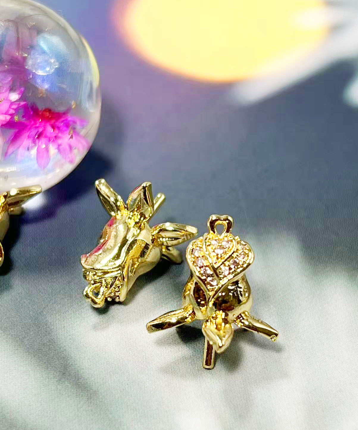 25㎜半穴ビーズ用・ラインストーン付き フラワー ヒートン