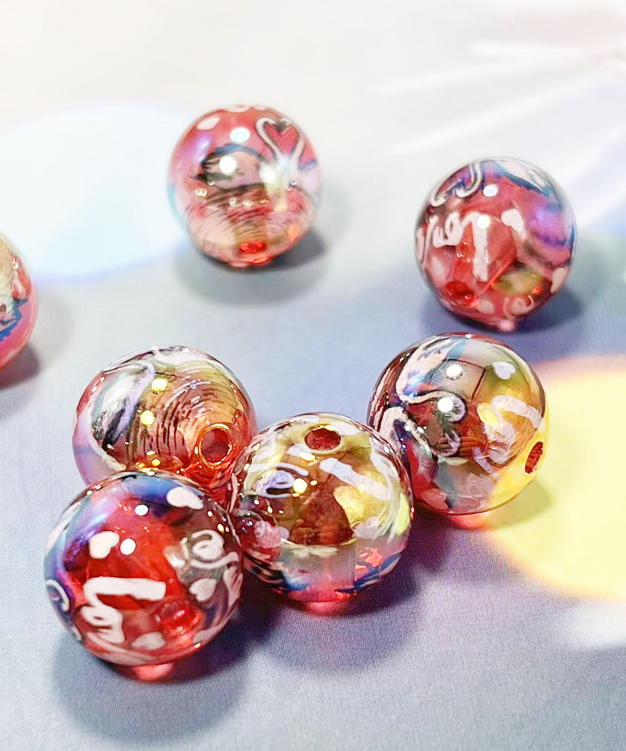 16mm鏡花水月シリーズ｜No.7赤・白鳥｜幻想モチーフ入りレジンビーズ