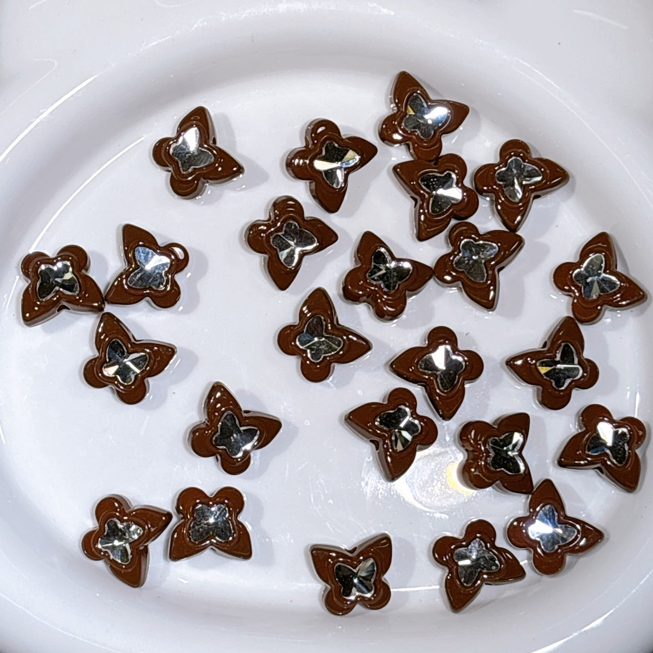 ラインストーン付きビーズ　蝶