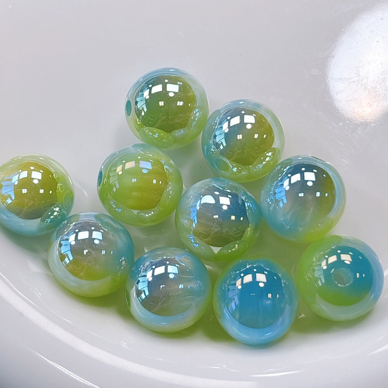 シラーミラージュシリーズ No.7グリーン×ブルー 光学ビーズ 16㎜