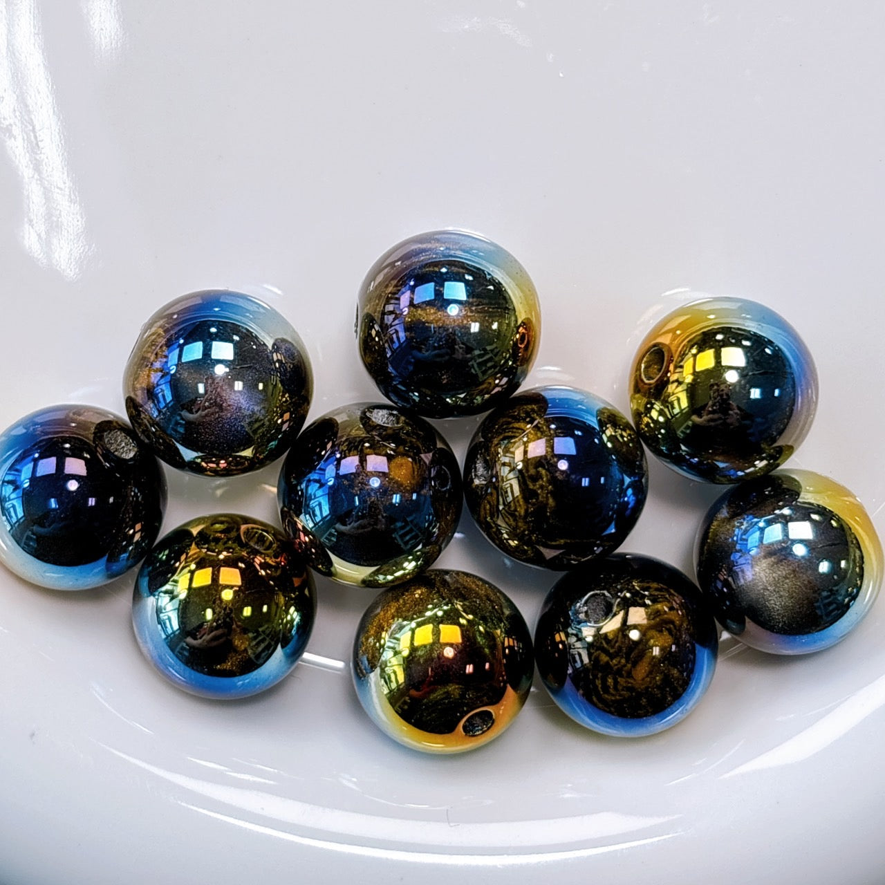 ルナサンセットシリーズ No.4ブラック 光学ビーズ 16㎜