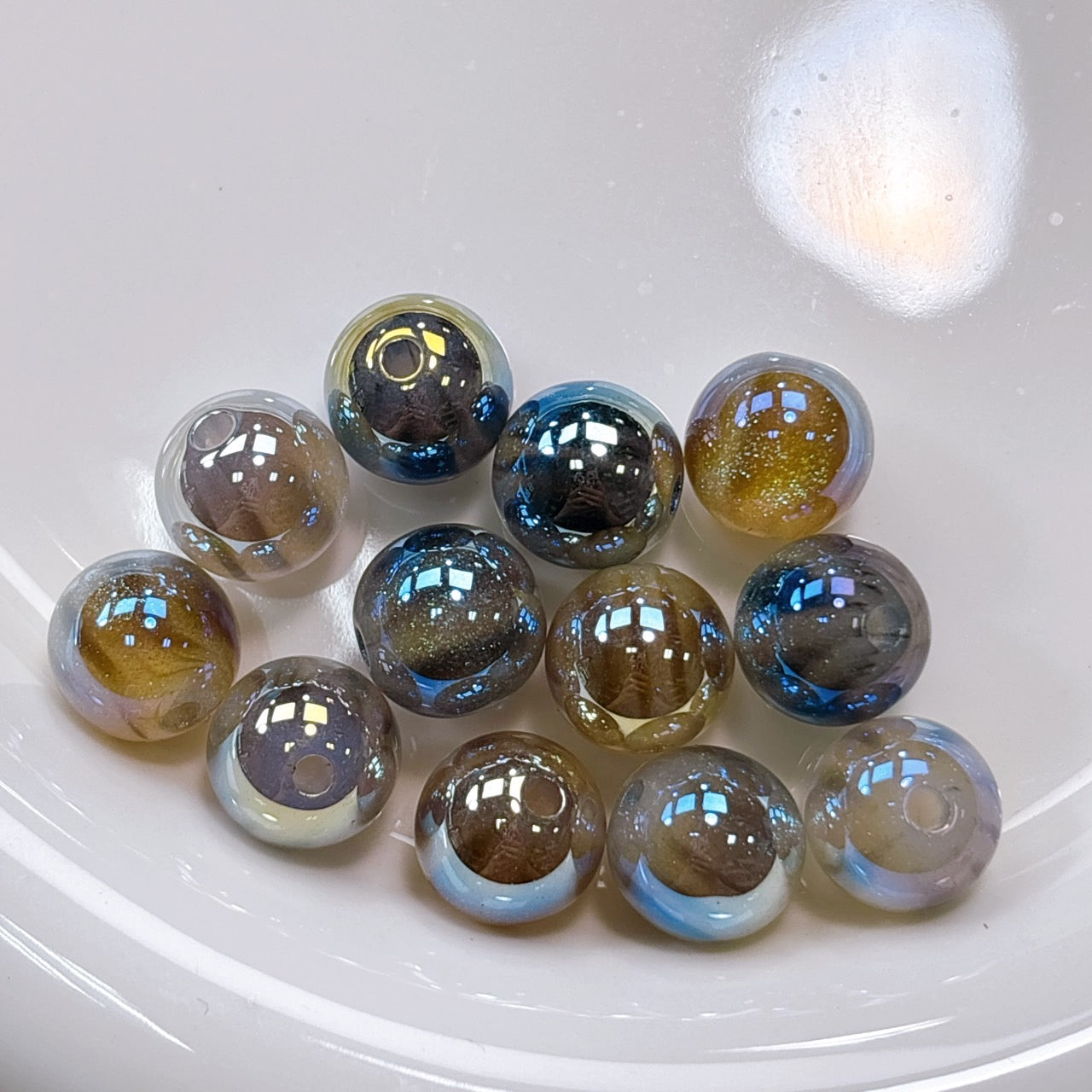 ふんわり縞模様 ブラック系MIX 光学ビーズ 12㎜