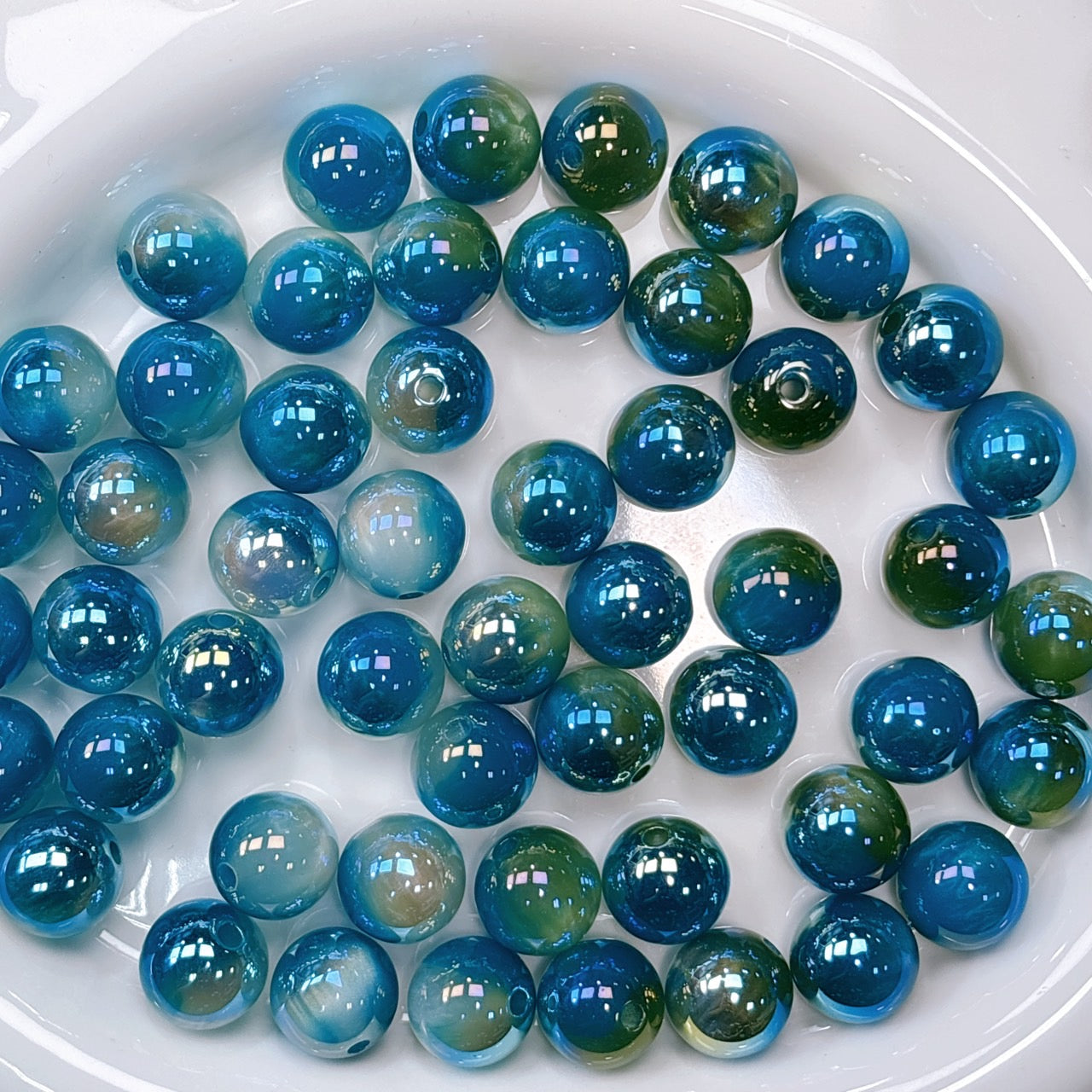 【再入荷】UV変色 雲シリーズ No.2水色 光学ビーズ 16㎜