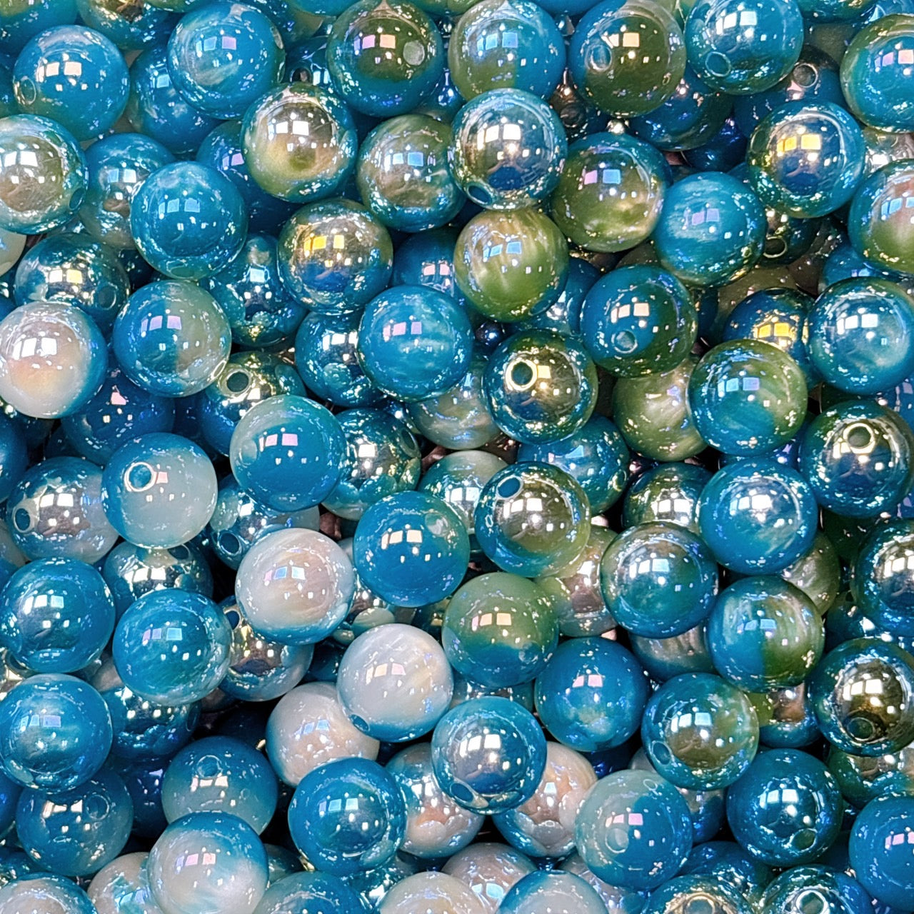 【再入荷】UV変色 雲シリーズ No.2水色 光学ビーズ 16㎜