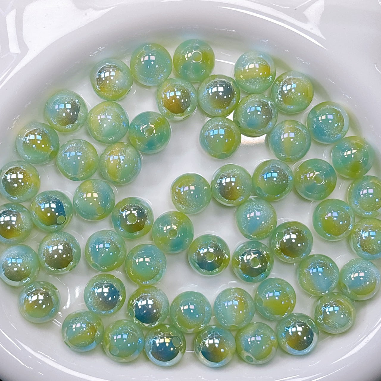 煌線飴シリーズ No.7黄緑系 光学ビーズ 16㎜