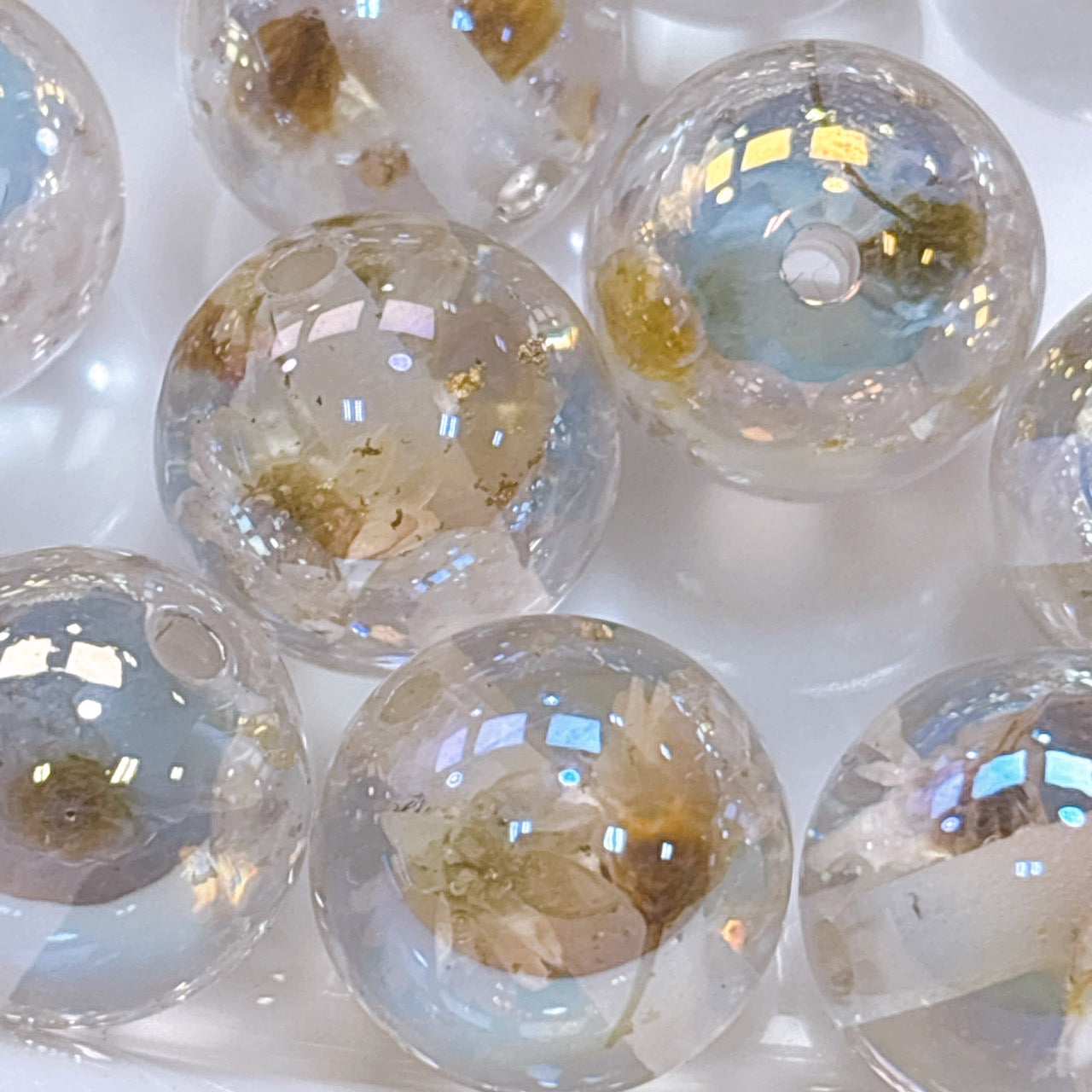 夢花綴シリーズ No.1白 ドライフラワー・金箔入り 光学ビーズ 16㎜