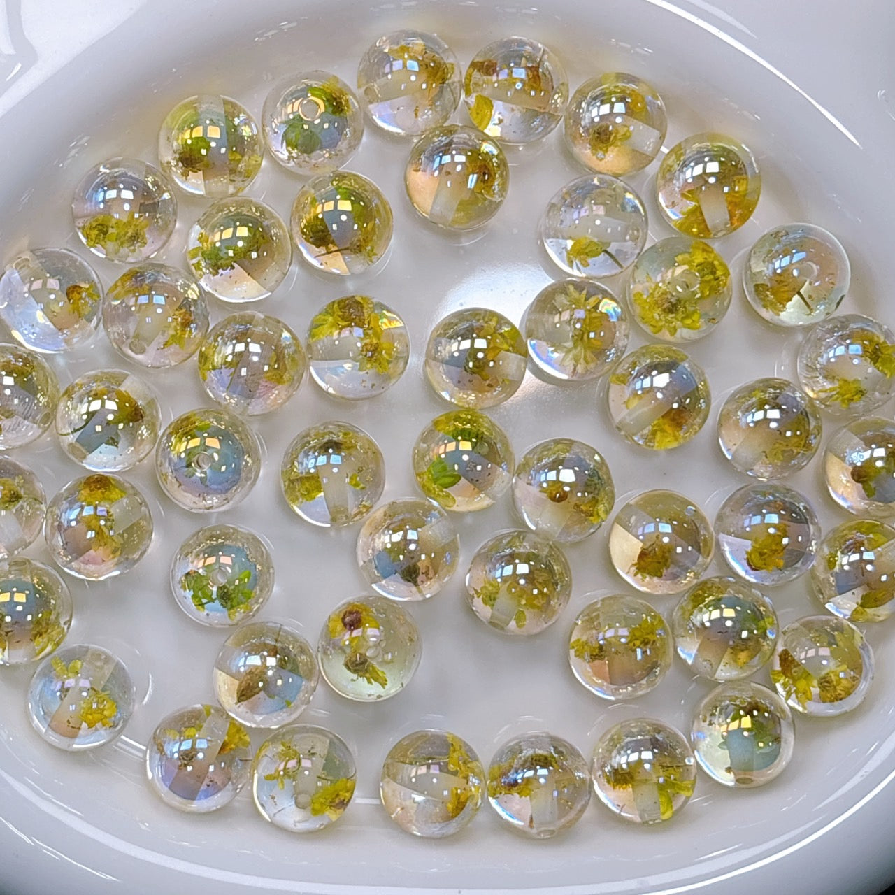 夢花綴シリーズ No.3黄 ドライフラワー・金箔入り 光学ビーズ 16㎜