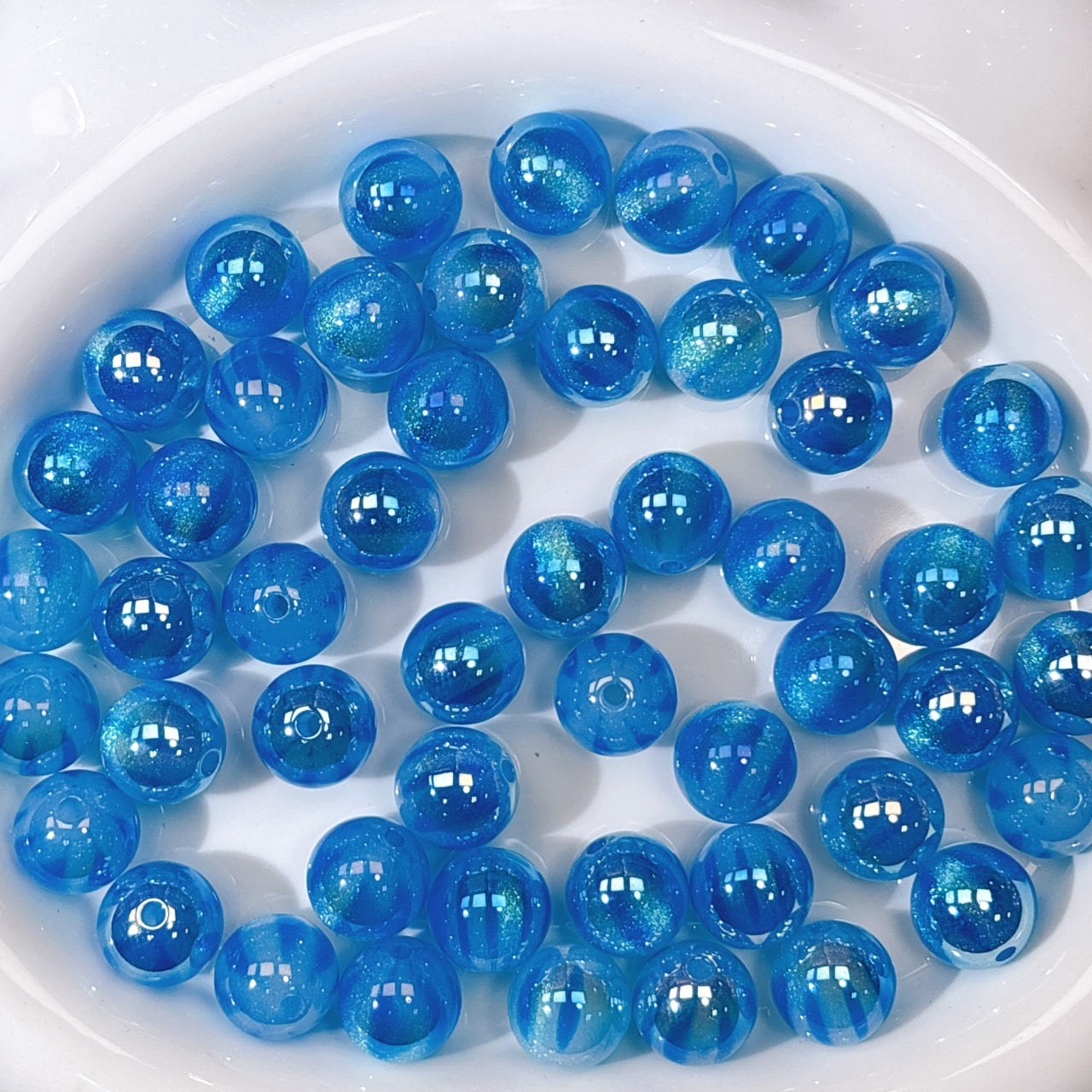 ふんわり縞模様 水色 光学ビーズ 16㎜