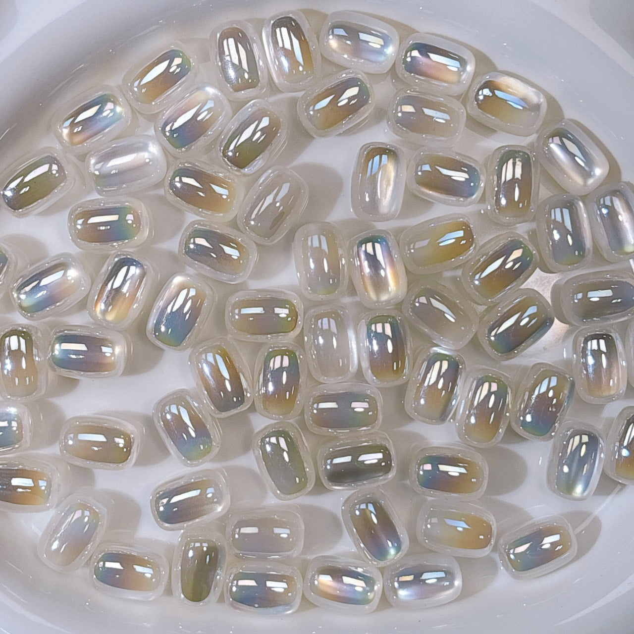 高品質 マーメイド・ティアーズ 光学ビーズ 16×11㎜