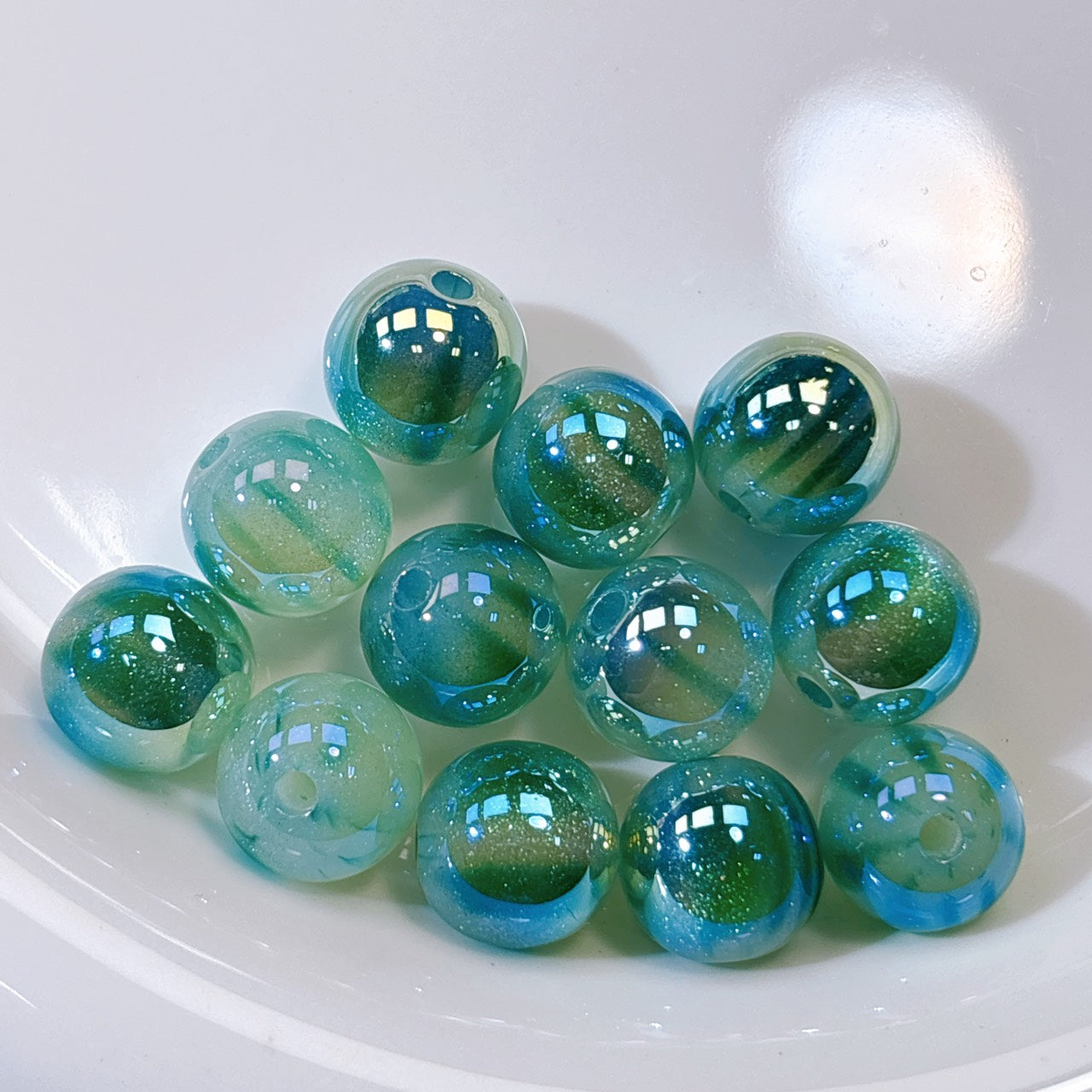 ふんわり縞模様 緑色 光学ビーズ 12㎜