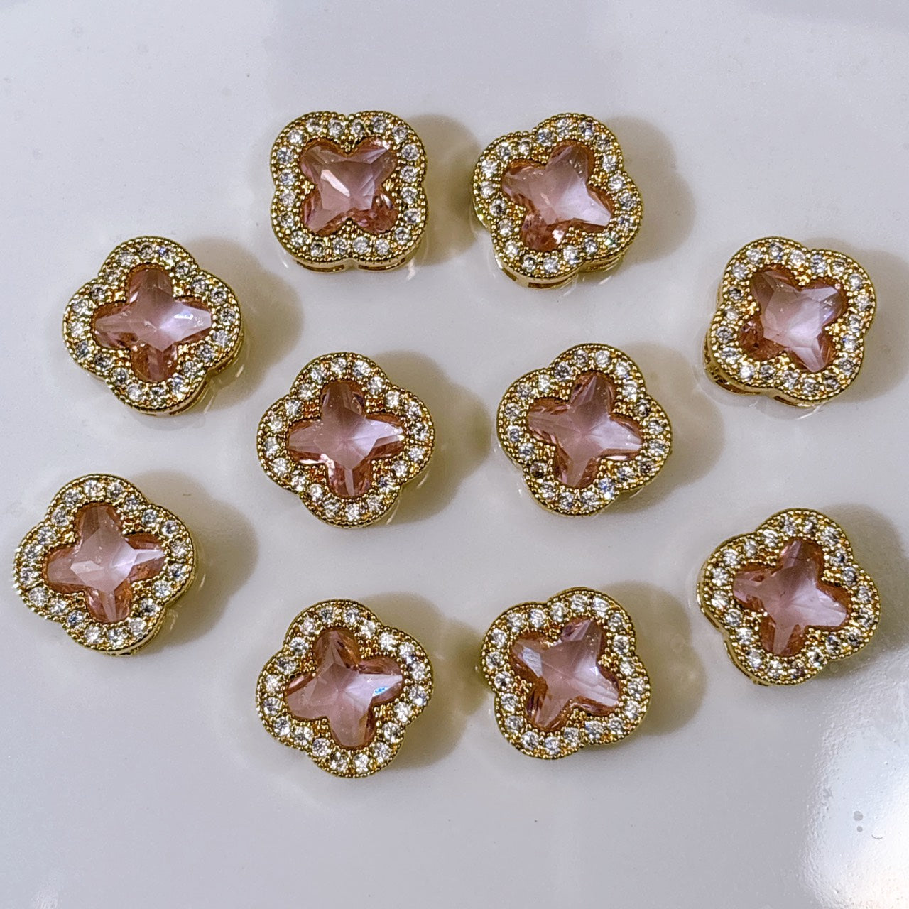 8つ穴 クローバー型 銅製パーツ