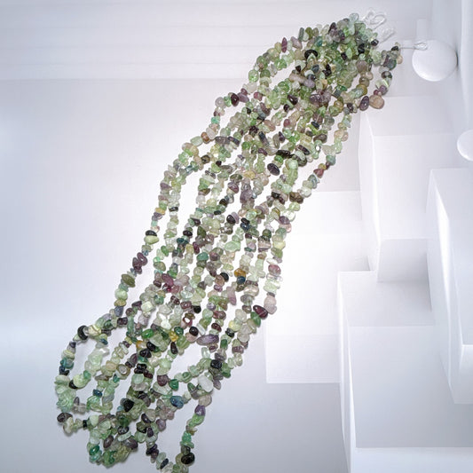 天然  フローライト さざれ石 (1連)